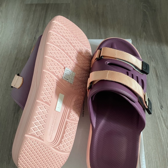 Suicoke Pink & Purple Urich Sandals - Size 10 - BRAND NEW W BOX - Picture 9 of 9